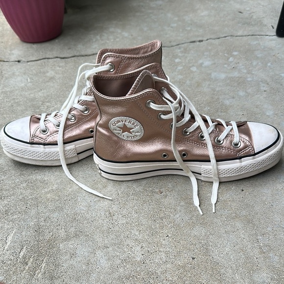 Girls Metallic high top Converse size 5.5 - Picture 1 of 7